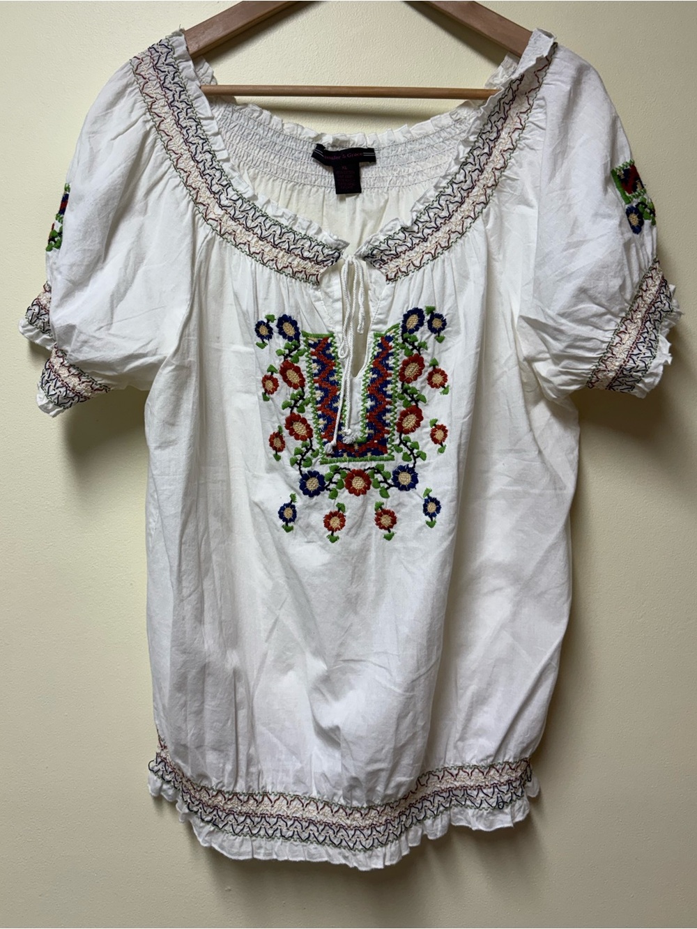 Jennifer & Grace 100% Cotton White Floral Embroidered Smocked Blouse XL
